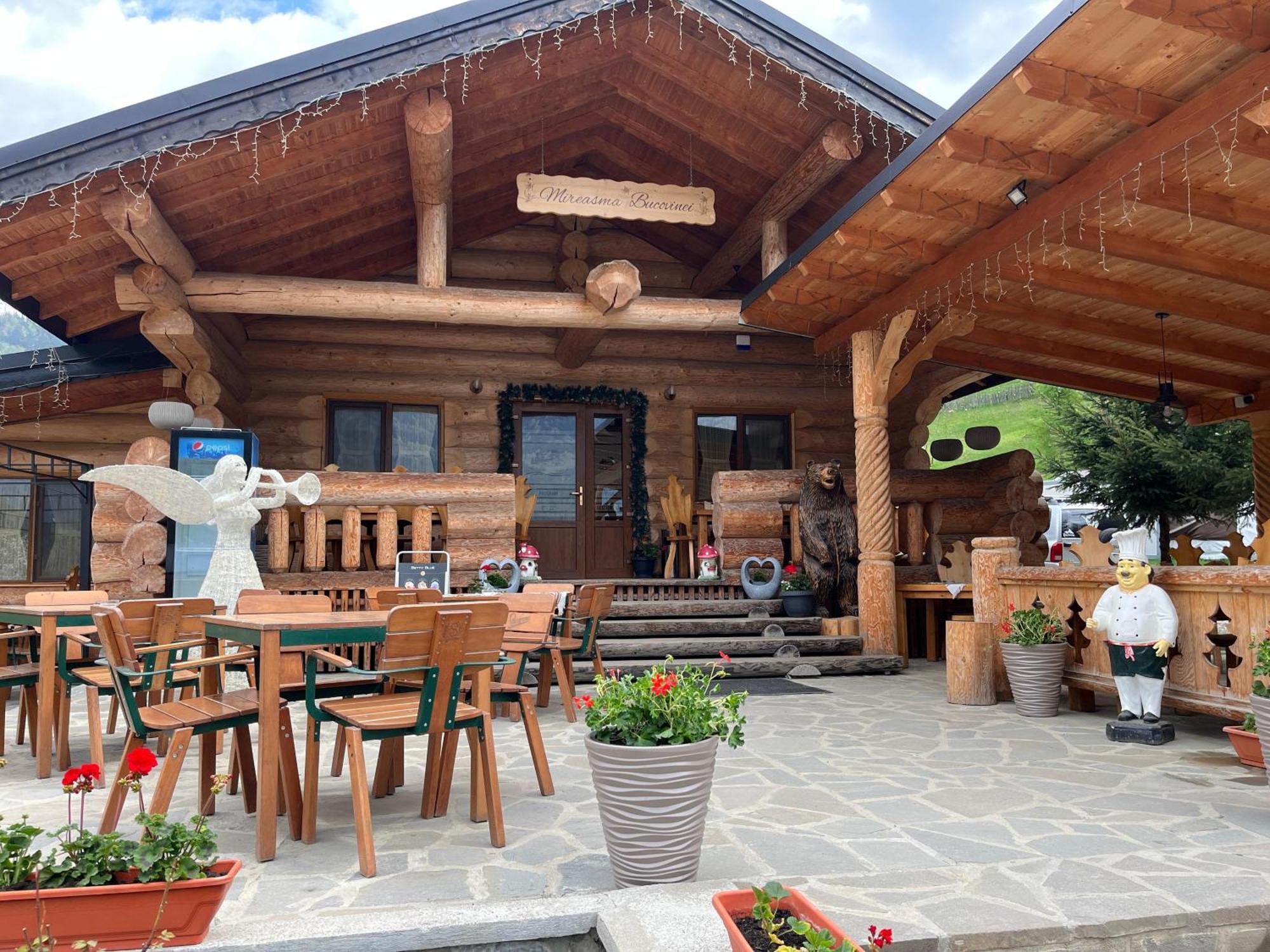 Pensiunea Mireasma Bucovinei Crucea Bagian luar foto